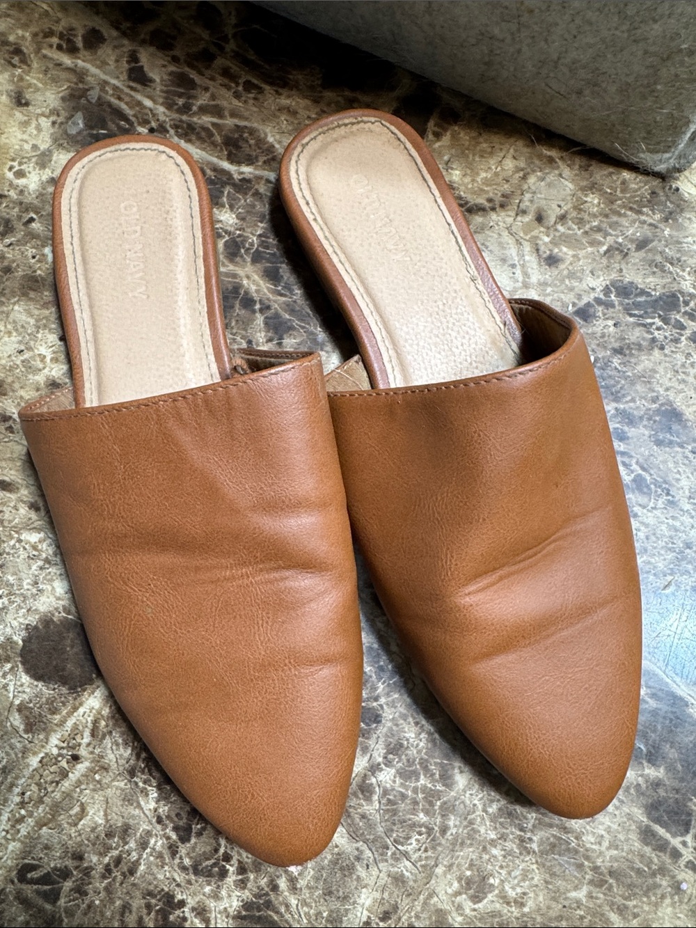Women’s Brown Leather Pointed-Toe Slide Mules Size 6